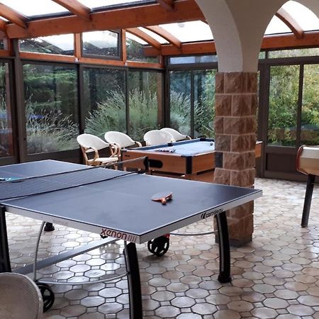 Logis La Rose Des Vents Otel Volvic Dış mekan fotoğraf