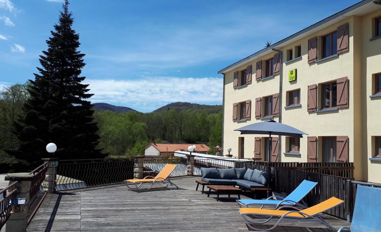 Logis La Rose Des Vents Otel Volvic Dış mekan fotoğraf