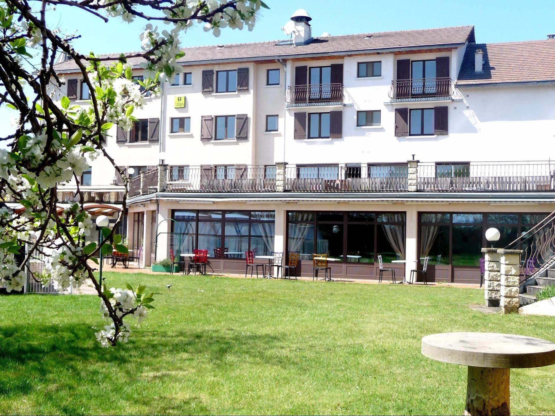 Logis La Rose Des Vents Otel Volvic Dış mekan fotoğraf