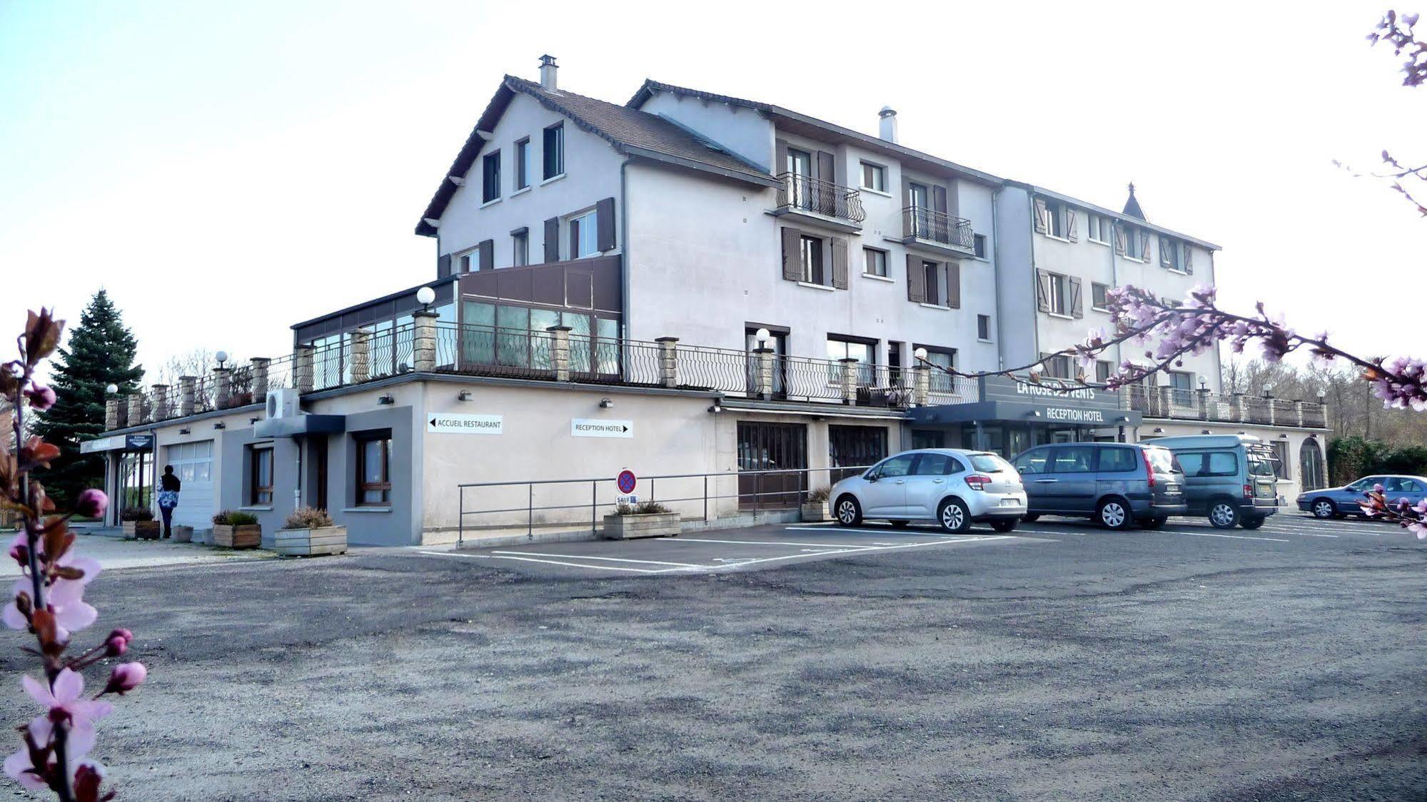 Logis La Rose Des Vents Otel Volvic Dış mekan fotoğraf