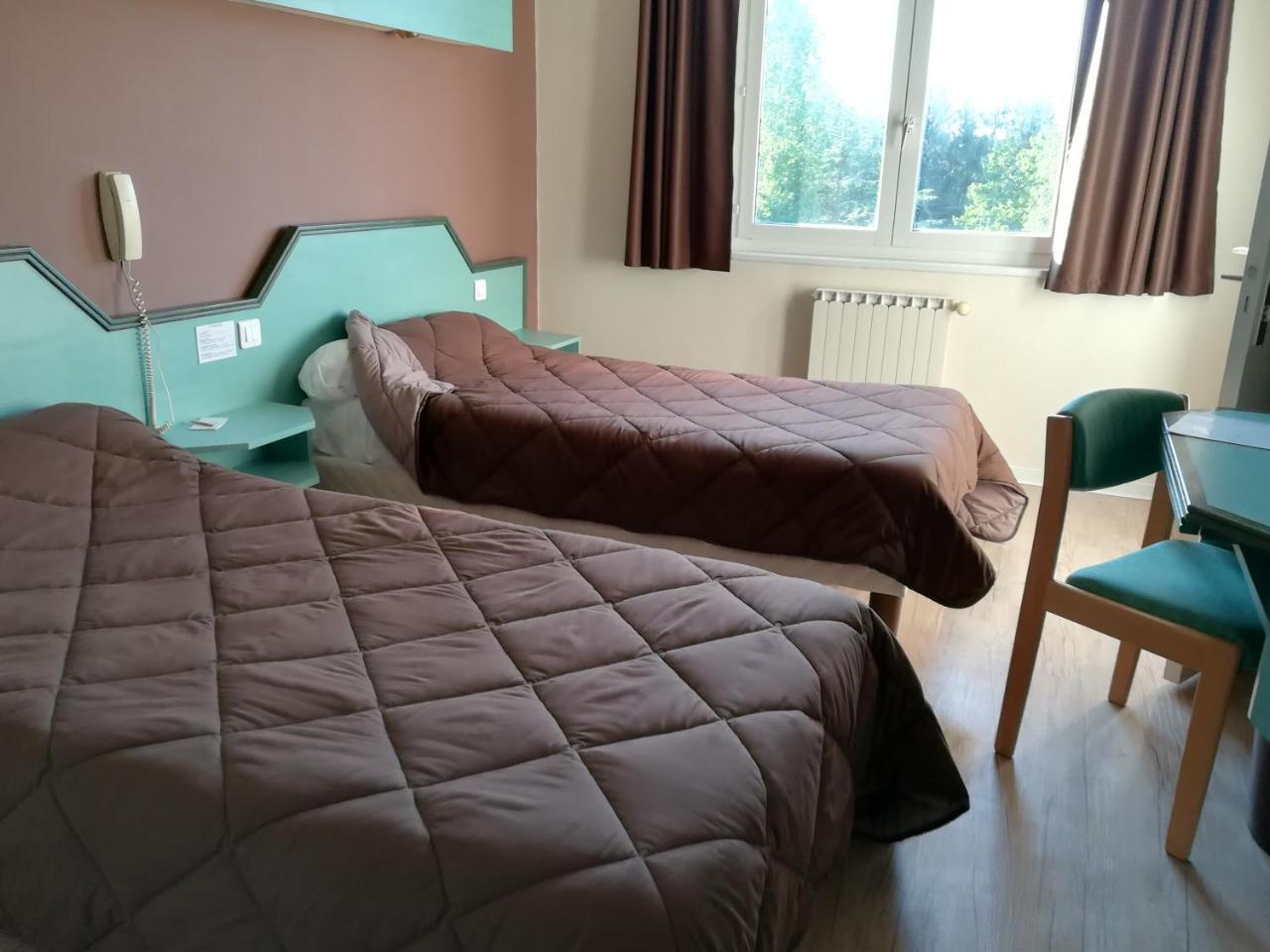 Logis La Rose Des Vents Otel Volvic Dış mekan fotoğraf